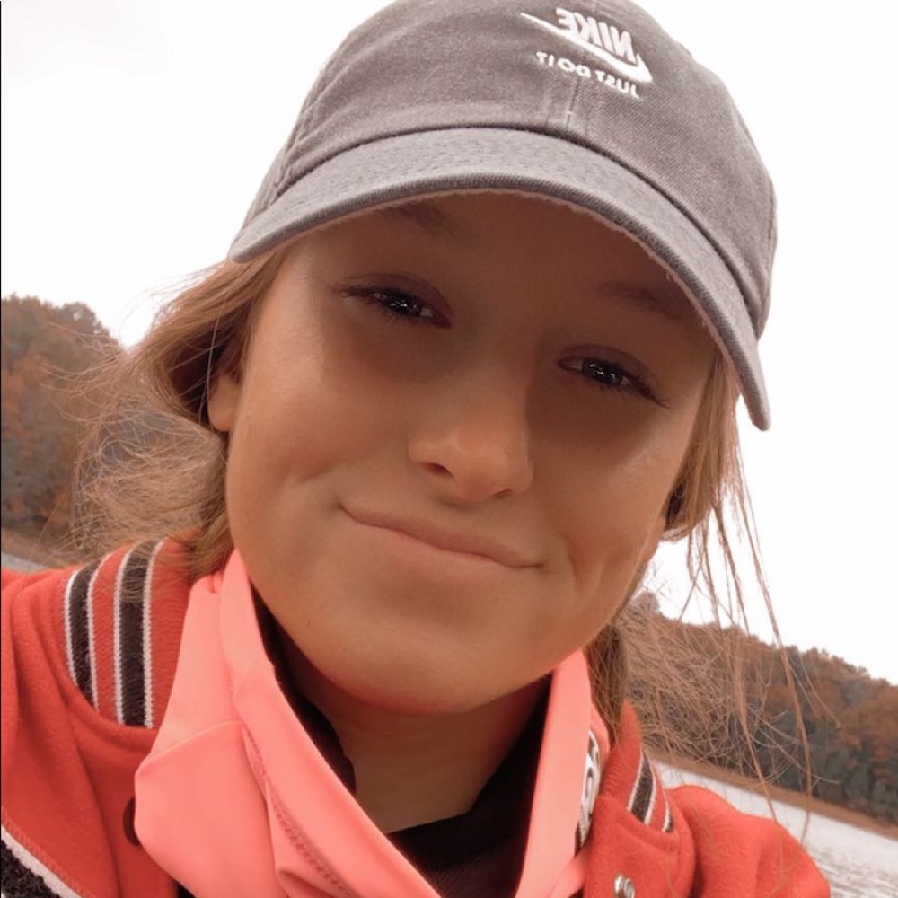 Meet your Posher, Emma